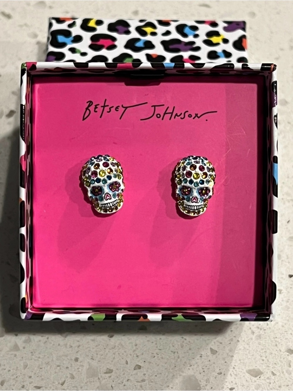 BETSEY JOHNSON Sugar Skull Stud Earrings Set Halloween Día de los Muertos Skulls